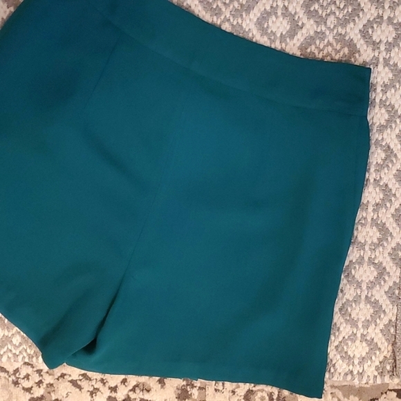 NWOT LC Lauren Conrad Pleated Crepe Skort- Women's - Picture 6 of 16